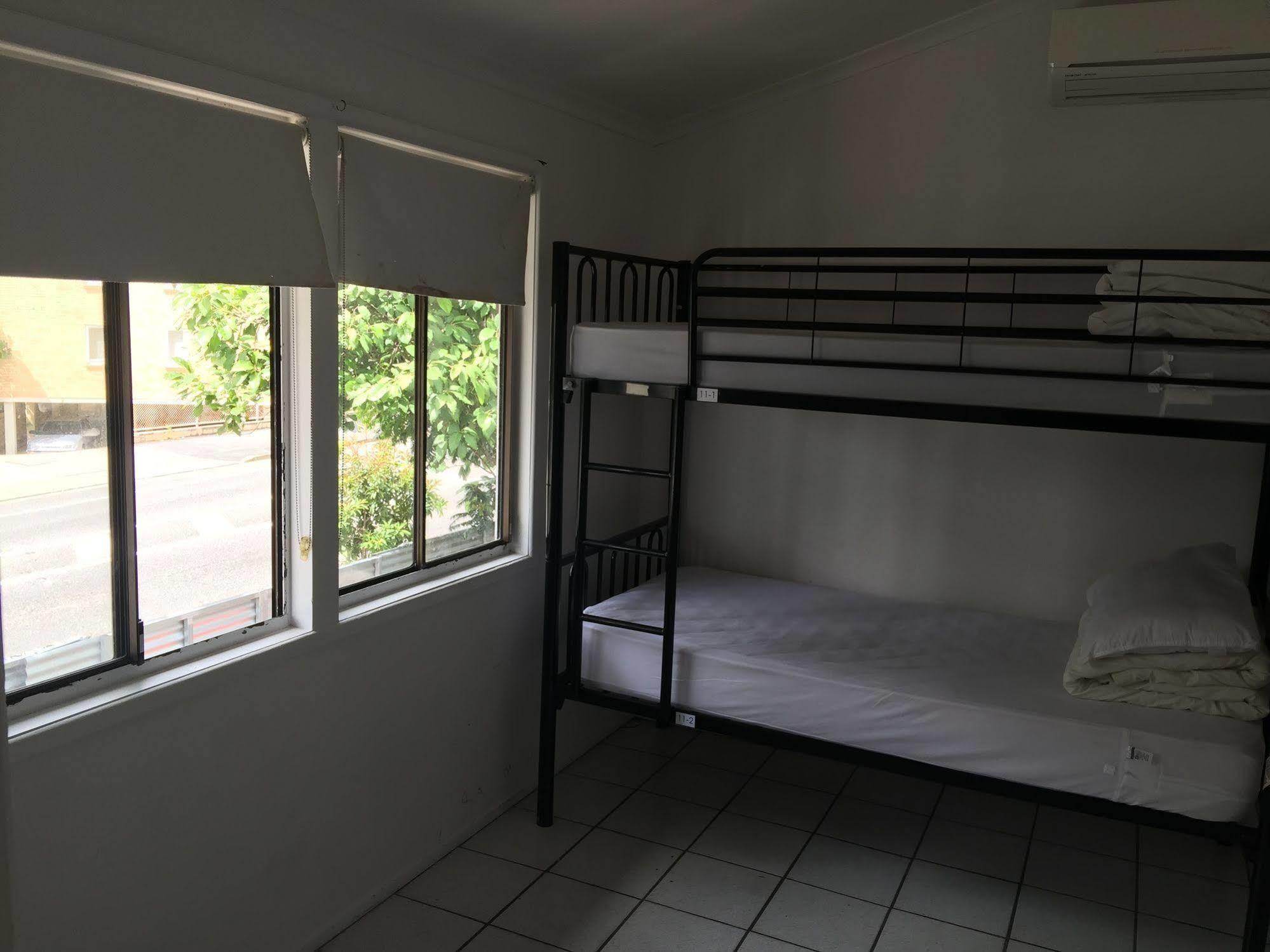 Gonow Family Backpackers Hostel Brisbane Exterior photo